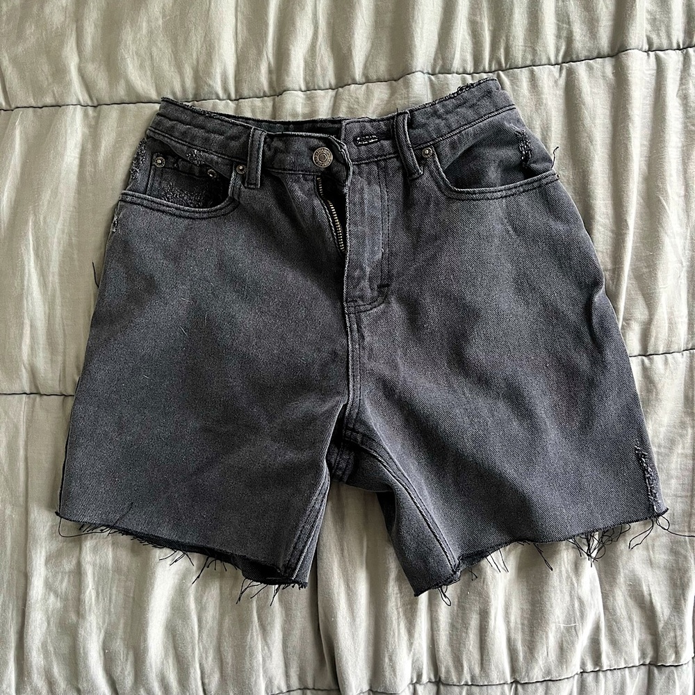 WHITE FOX BLACK DENIM SHORTS